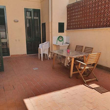 Incantevole Vacanza In Versilia Viareggio Exterior foto